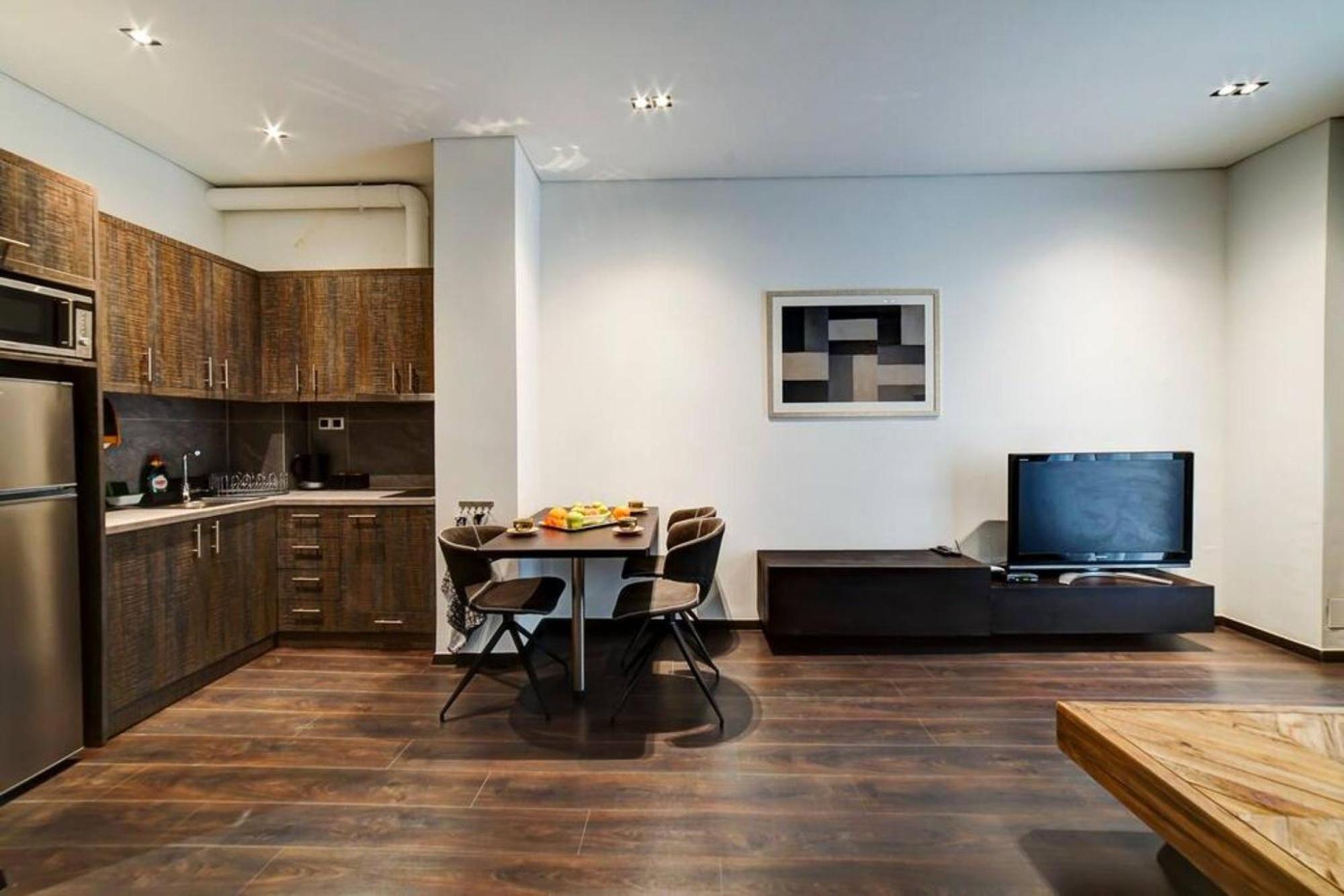 Classy And Stylish Apartment Next To Hilton Atene Esterno foto